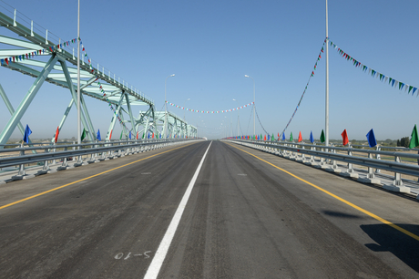 В Сальянском районе открылся после ремонта мост над рекой Кура
