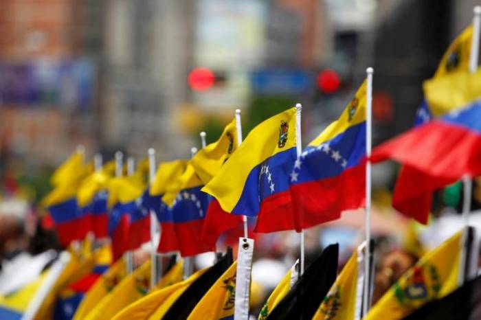 Венесуэла частично прекратила добычу нефти из-за блэкаута