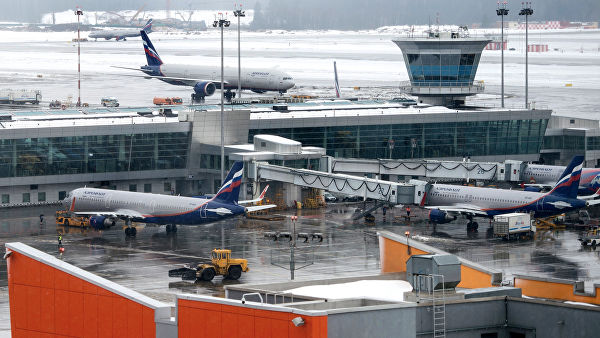 В Польше сильный ветер оставил без электричества около 150 тысяч человек
