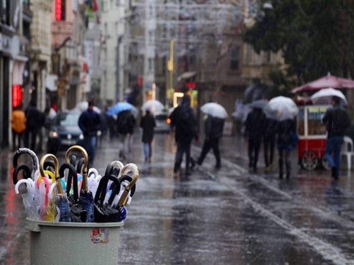 В субботу в Баку будет дождливо и ветрено
