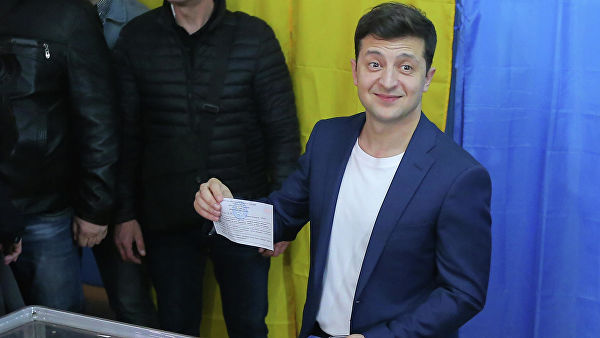 Зеленский побеждает во втором туре выборов президента Украины
