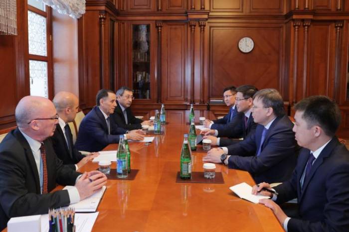 Азербайджан и Казахстан будут сотрудничать в сфере обороны и космической промышленности