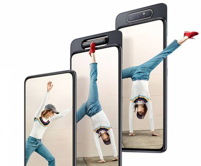 Samsung представила смартфон-слайдер с вращающейся тройной камерой
