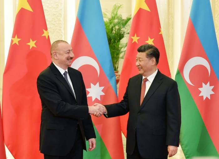 Ильхама Алиева с Председателем Китайской Народной Республики Си Цзиньпином - ФОТО