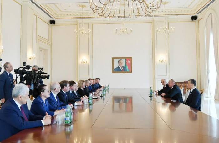 Ильхам Алиев принял российскую делегацию - ФОТО
