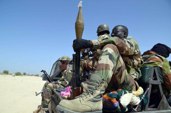 Боевики "Боко харам" атаковали военную базу на северо-востоке Нигерии