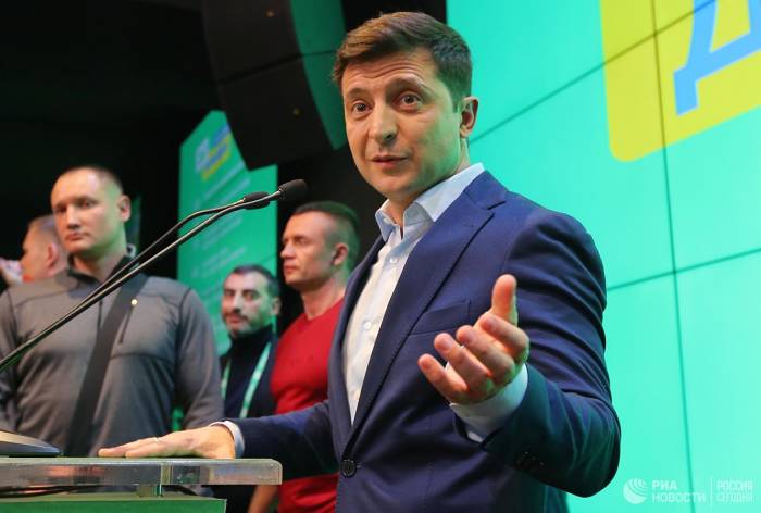Команда Зеленского ищет новые кадры для реформирования страны
