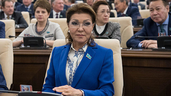 Дочь Назарбаева призвала к проведению прозрачных президентских выборов
