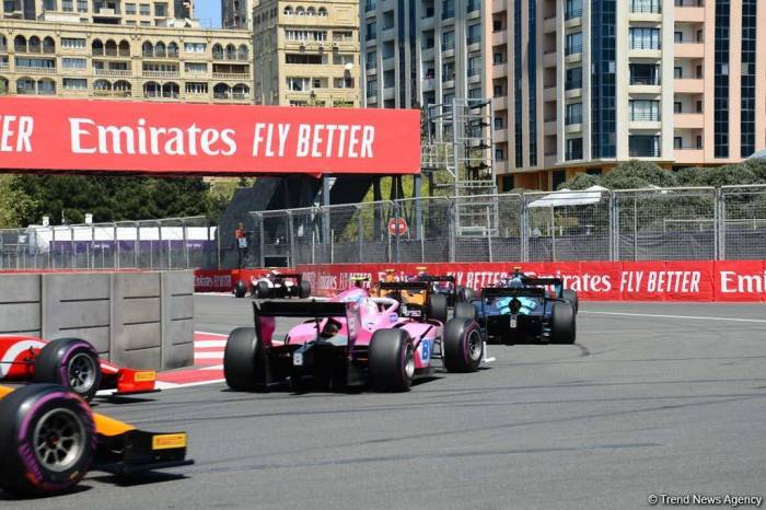 В Баку началась первая гонка F2 
