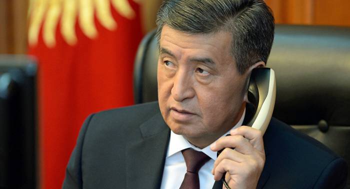 Жээнбеков и Мирзиеёв обсудили проект строительства железной дороги Китай-Кыргызстан-Узбекистан
