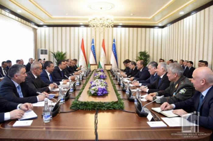 Узбекистан и Таджикистан договорились об углублении совместных работ в гидроэнергетической сфере
