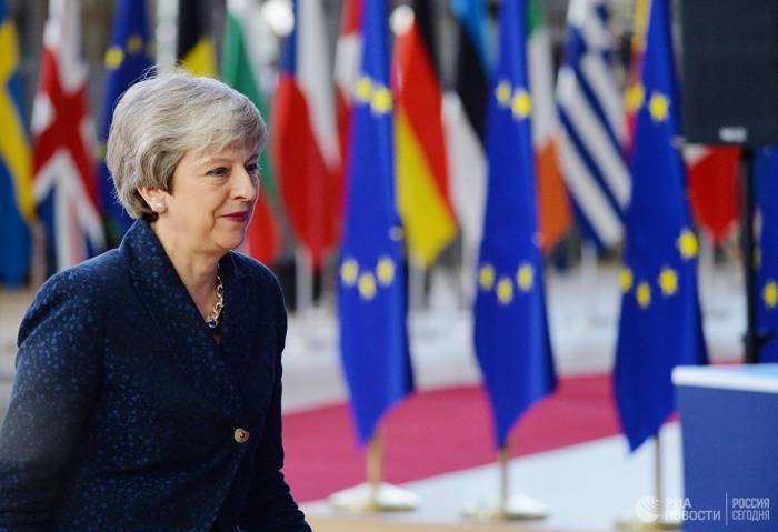 Мэй попросила ЕС перенести дату Brexit на 30 июня
