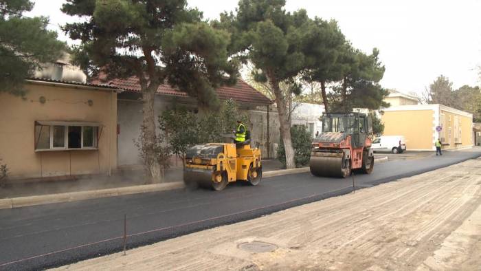 В Баку ремонтируют городскую инфраструктуру