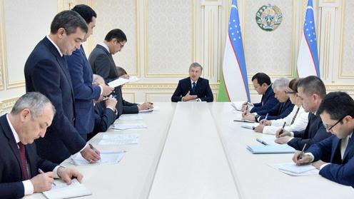 Узбекистан и ОАЭ будут развивать сухопутный порт Навои
