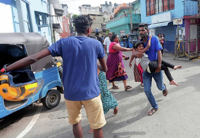 В результате терактов на Шри-Ланке погибли 45 детей
