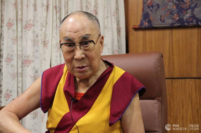 Далай-ламу выписали из больницы
