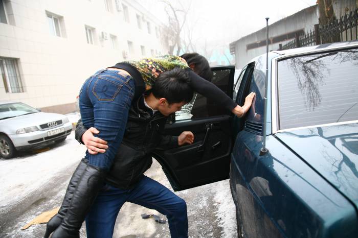 Власти Киргизии ужесточили наказание за похищение невест
