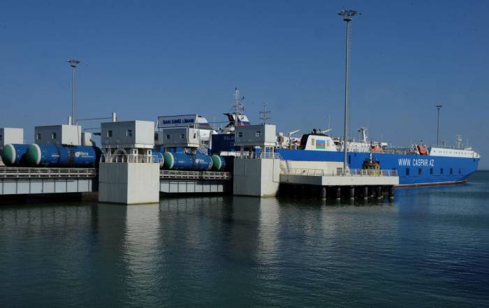 Через Бакинский порт перевезено около 4 млн тонн грузов
