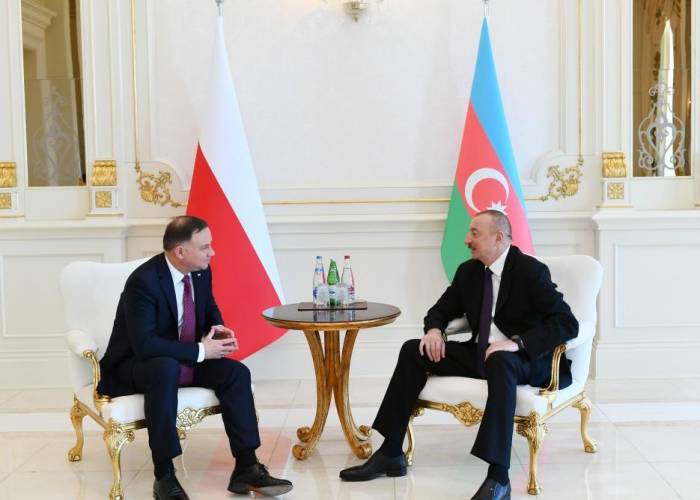 В Баку состоялась встреча один на один президентов Азербайджана и Польши - ФОТО