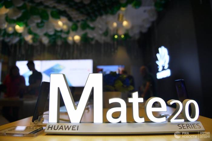 Huawei запустит в июне продажу 5G-смартфонов Mate 20X в Британии
