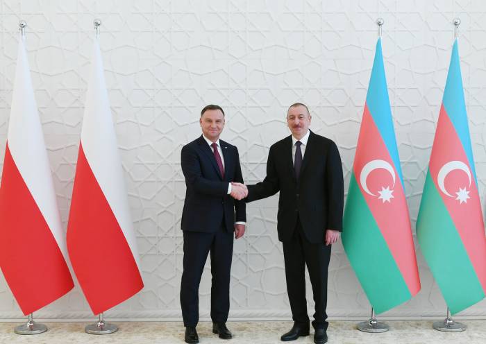 В Баку прошла встреча президентов Азербайджана и Польши в расширенном составе