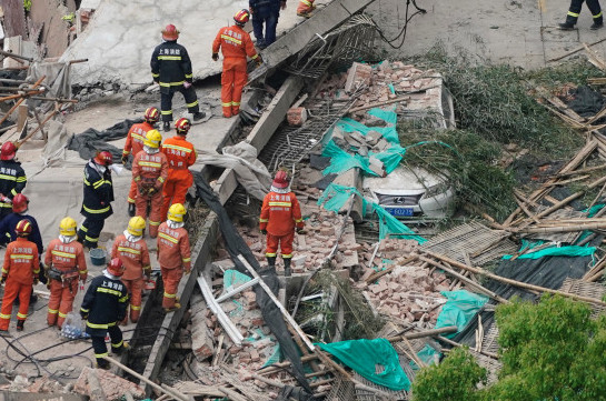 В Шанхае при обрушении здания погибли пять человек