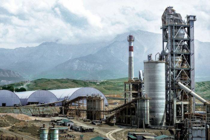 Киргизия возобновила поставки цемента в Узбекистан
