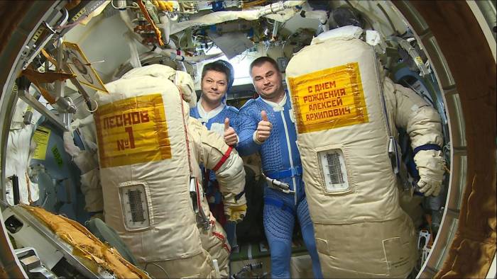 Российские космонавты завершили выход в открытый космос
