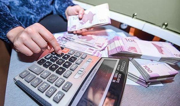 Сумма банковских вкладов населения Азербайджана перевалила за 8 млрд