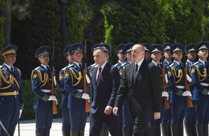 В Баку состоялась церемония официальной встречи Президента Польши - ФОТО