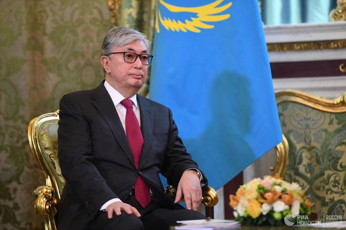 Президент Казахстана призвал изучать угрозы новой цифровой реальности
