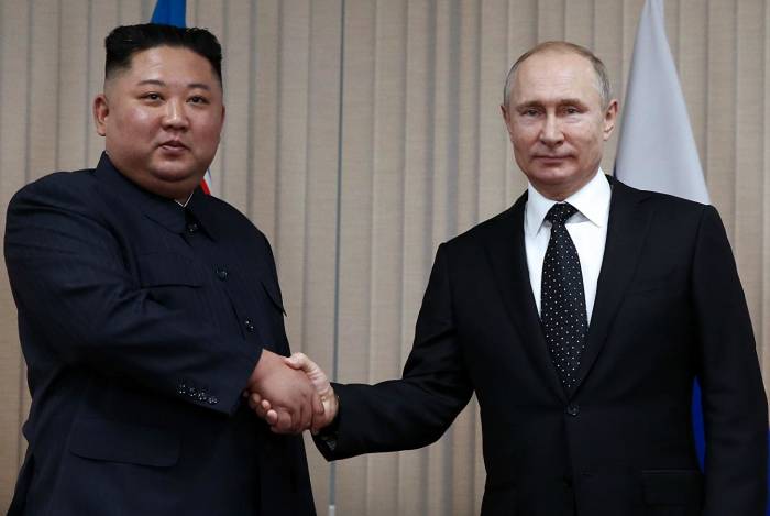 Британия положительно оценила итоги встречи Путина и Ким Чен Ына
