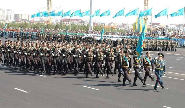 В Казахстане отмечают День защитника отечества

