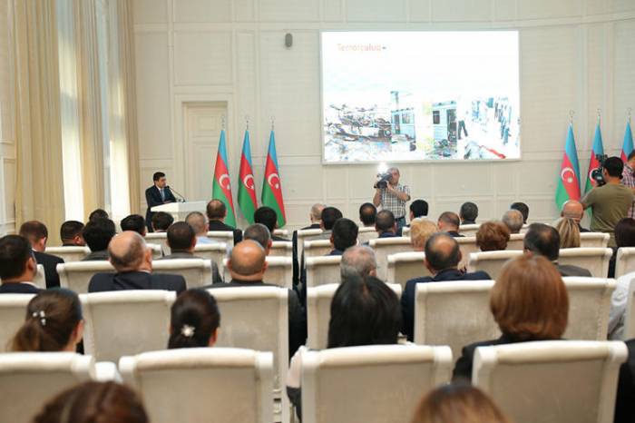 В Гяндже состоялась конференция посвященная темам «Идеология азербайджанства» и «Роль общественности в борьбе с терроризмом»
