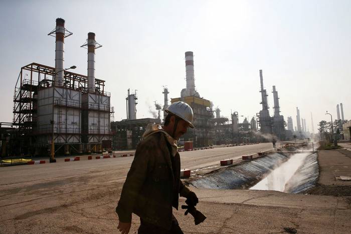 Китай прекратил закупки иранской нефти