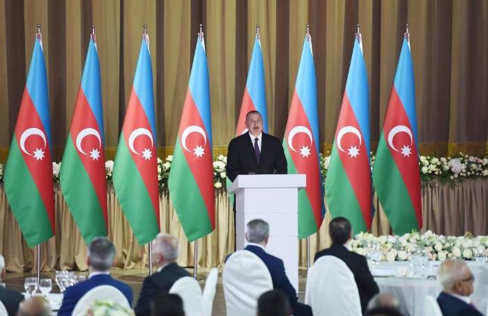 Ильхам Алиев: Азербайджан активно работает над тем, чтобы стать одним из транспортных центров мира
