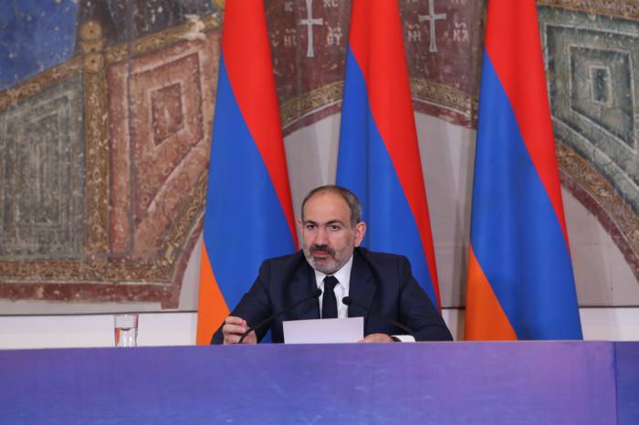 «100 фактов Пашиняна»: армянские журналисты разнесли в клочья все популистские заявления премьера  
