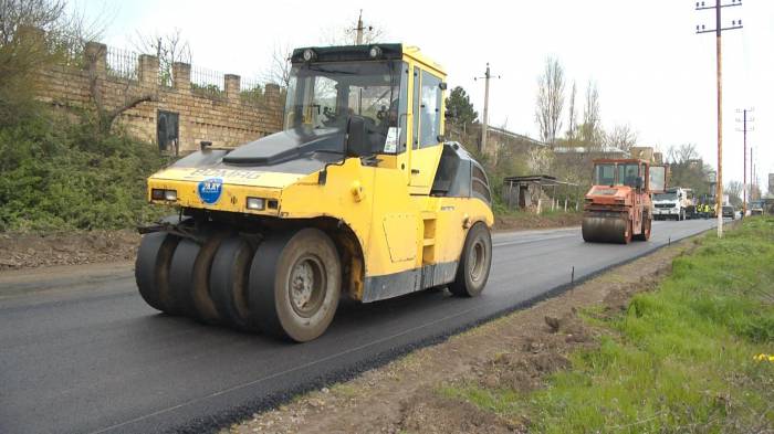 В Азербайджане восстанавливают дорожную инфраструктуру