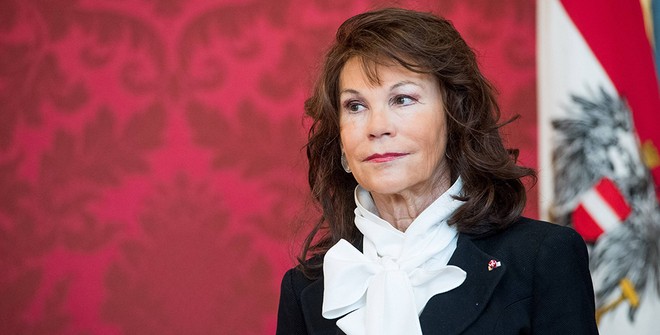 Канцлером Австрии впервые стала женщина
