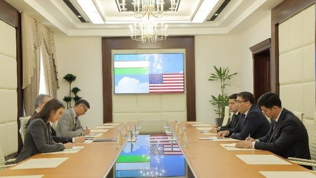 Министр юстиции Узбекистана обсудил с послом США проводимые в стране реформы
