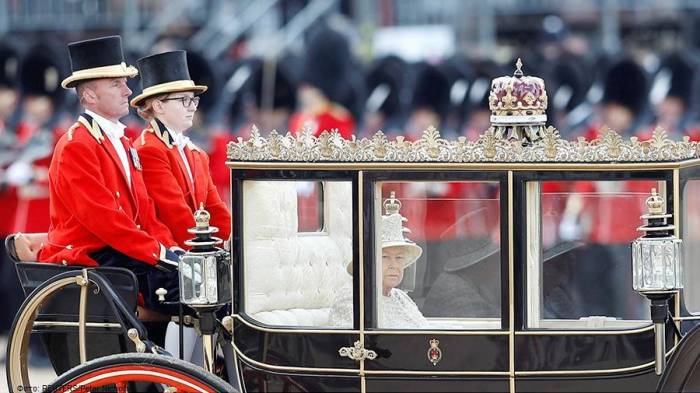 День рождения Елизаветы II отметили парадом в Лондоне
