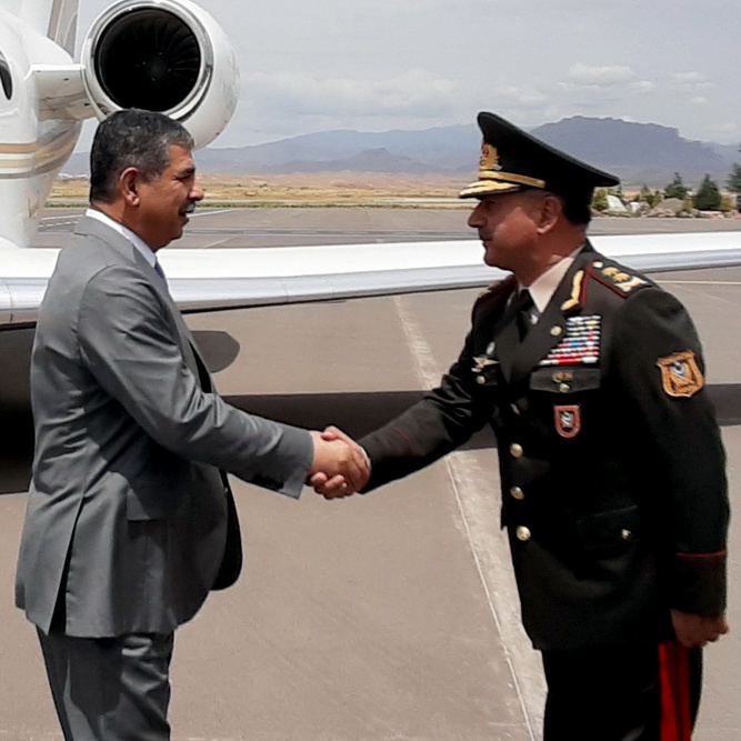 Министр обороны Азербайджана прибыл в Нахчыван - ФОТО