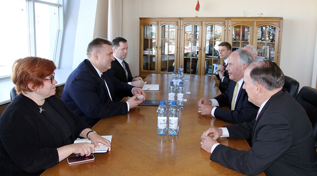 Перспективы развития белорусско-американского межрегионального сотрудничества обсудили в МИД