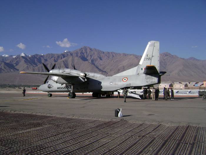 Индийская армия ищет пропавший в горах Ан-32
