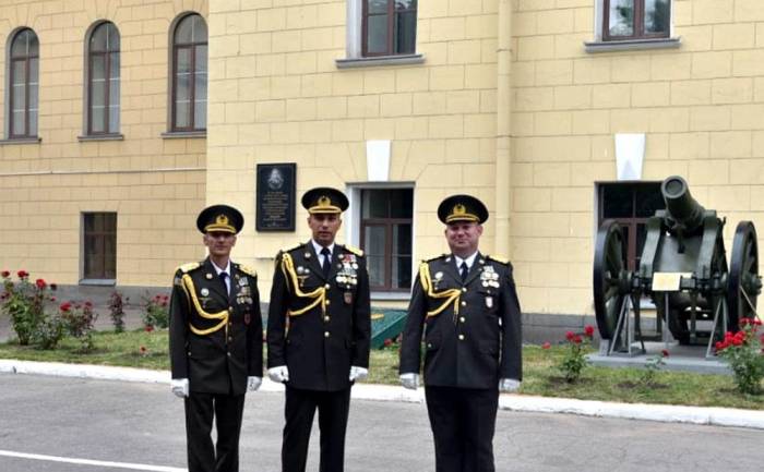 Азербайджанские офицеры окончили Военную академию в России с золотой медалью и красными дипломами