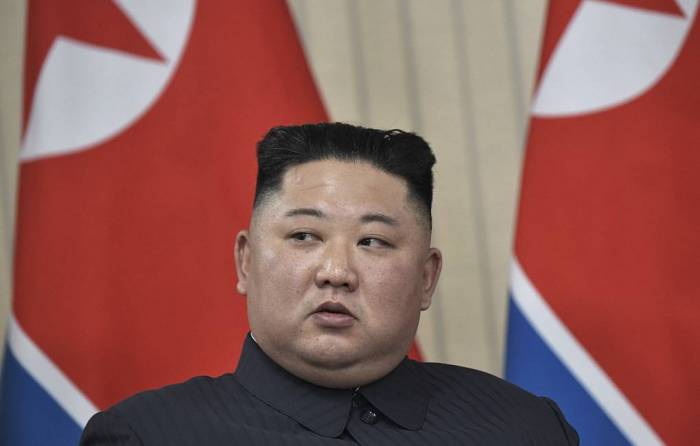 Ким Чен Ын на учениях десантников заявил о важности подготовки к войне
