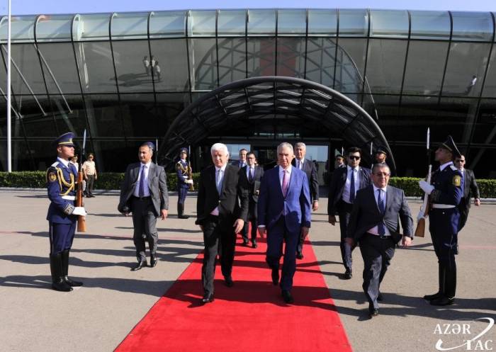 Завершился официальный визит в Азербайджан премьер-министра Черногории Душко Марковича
