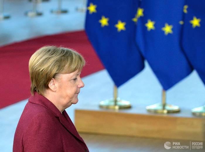 Меркель призвала не допустить кризиса в Евросоюзе
