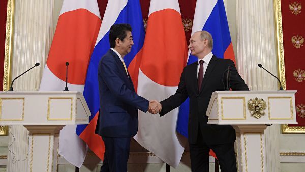 Россия согласовывает с Японией детали встречи Путина и Абэ
