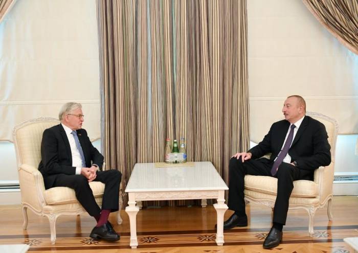 Ильхам Алиев принял председателя Группы дружбы Нидерланды-Азербайджан
